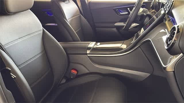 Used 2025 Mercedes-Benz GLC 300 4MATIC image 63