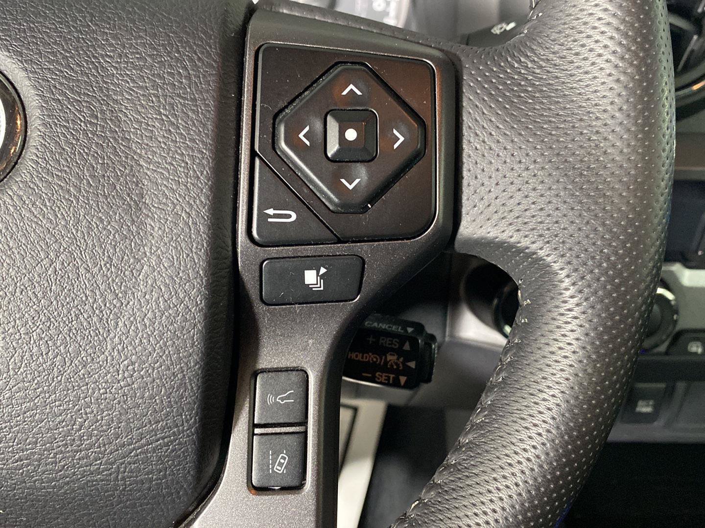 Used 2023 Toyota Tacoma TRD Off-Road AWD/4WD image 19
