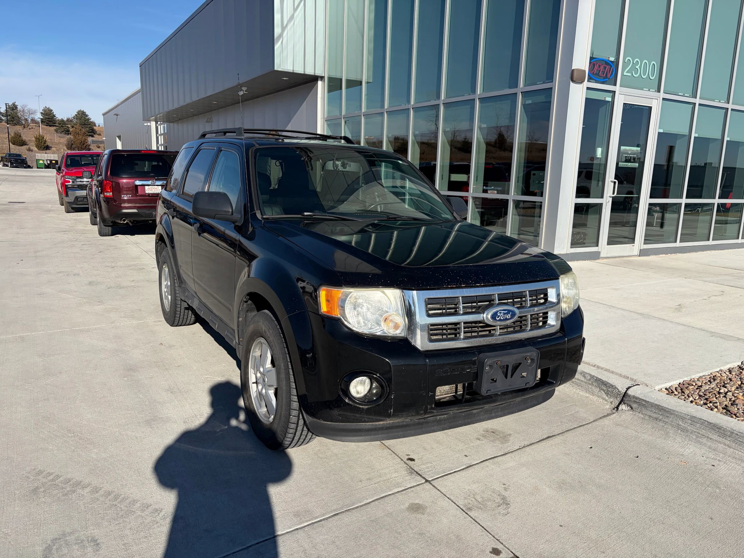 Used 2010 Ford Escape XLT AWD/4WD image 1