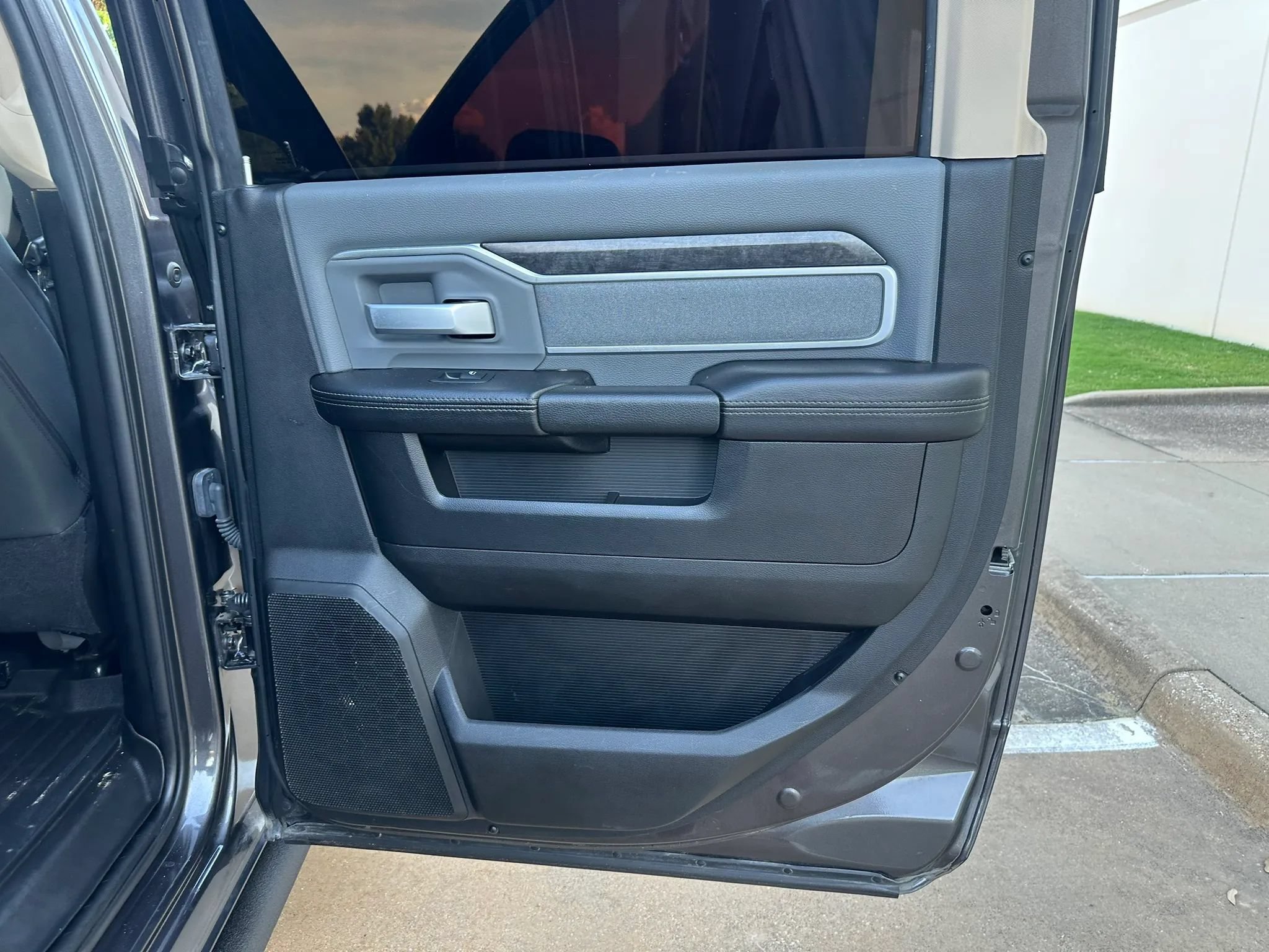 Used 2020 RAM 2500 Lone Star w/ Level 1 Equipment Group AWD/4WD image 26