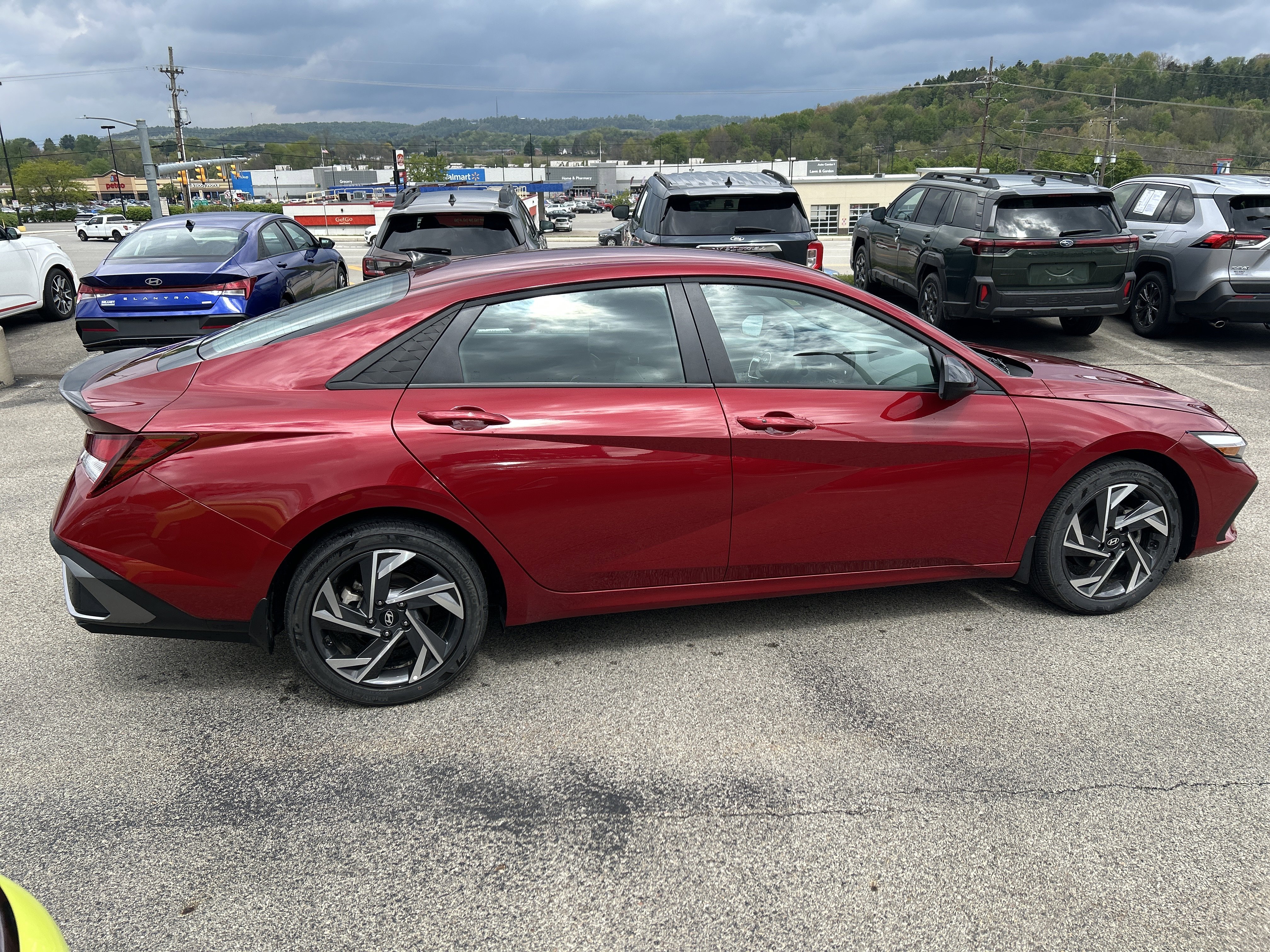 Used 2025 Hyundai Elantra Sport FWD image 6