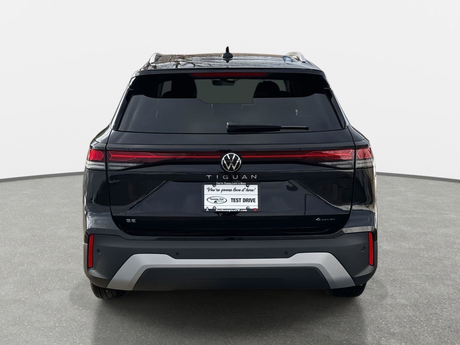 New 2026 Volkswagen Tiguan SE image 6