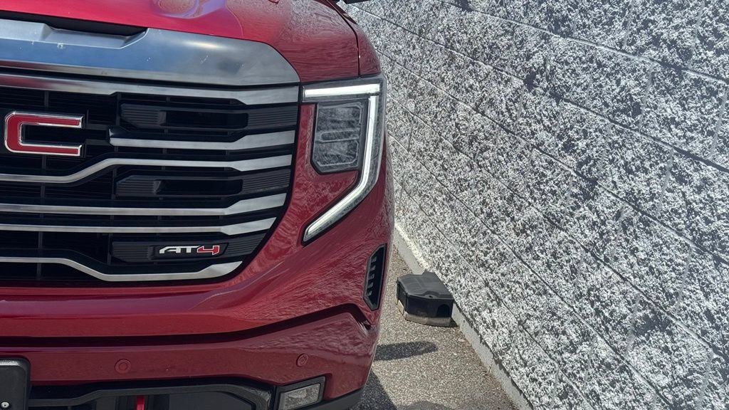 Used 2024 GMC Sierra 1500 AT4 w/ Technology Package AWD/4WD image 11