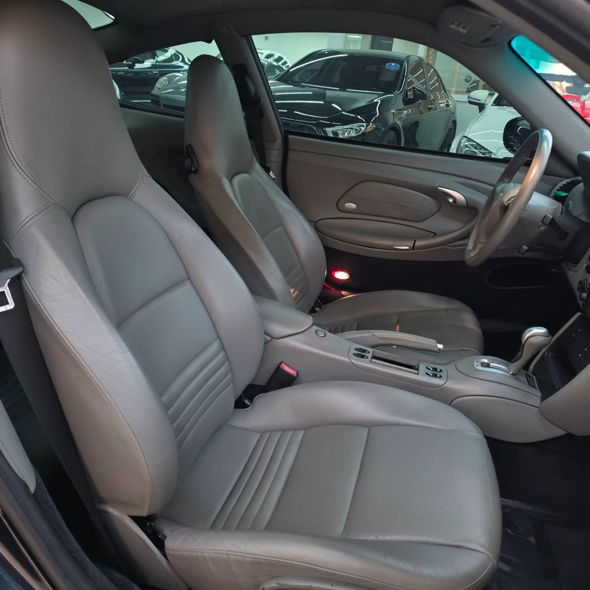 Used 2004 Porsche 911 GT3 RS image 22