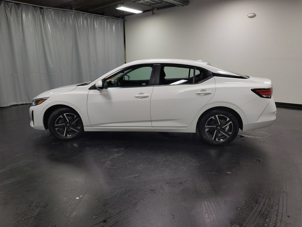 Used 2024 Nissan Sentra SV FWD image 5