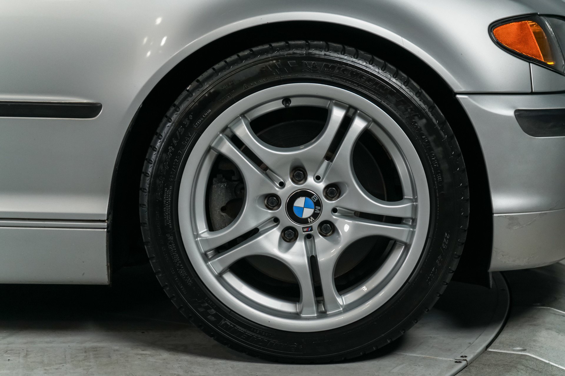 Used 2004 BMW 330i Sedan RWD image 72