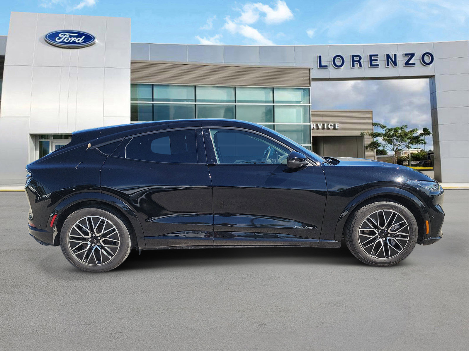 Used 2024 Ford Mustang Mach-E Premium RWD image 4