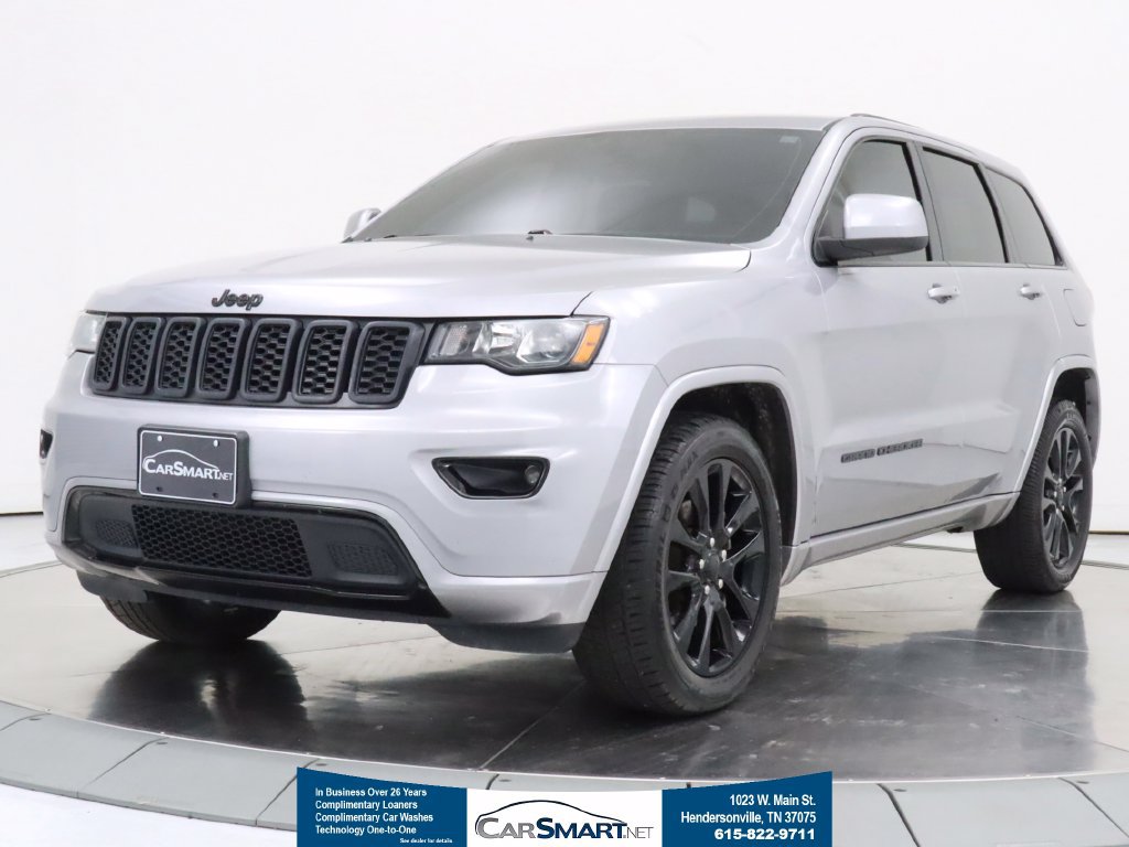 Used 2020 Jeep Grand Cherokee Altitude RWD image 1