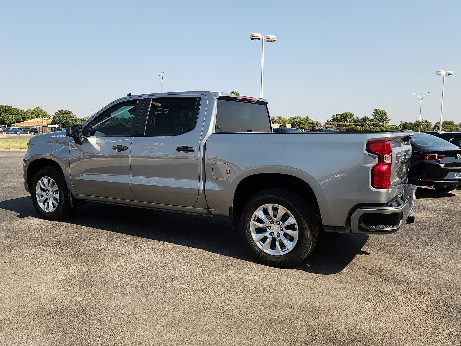 Used 2024 Chevrolet Silverado 1500 Custom RWD image 3