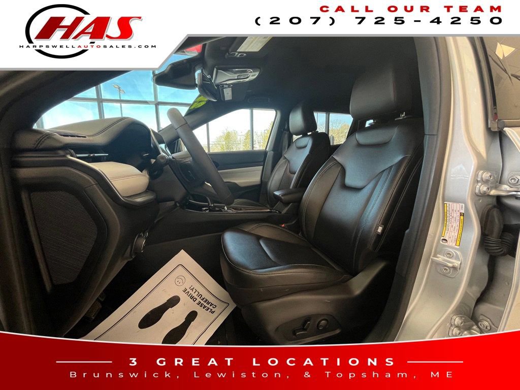 Used 2025 Jeep Compass Limited image 26