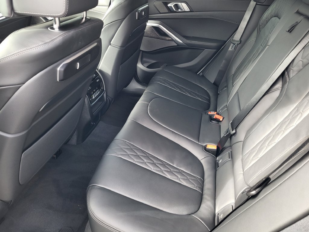 New 2027 BMW X6 xDrive40i AWD/4WD image 13