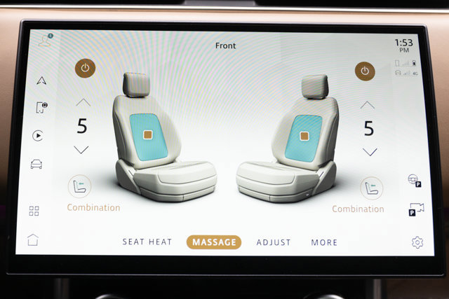 Used 2023 Land Rover Range Rover SE image 13