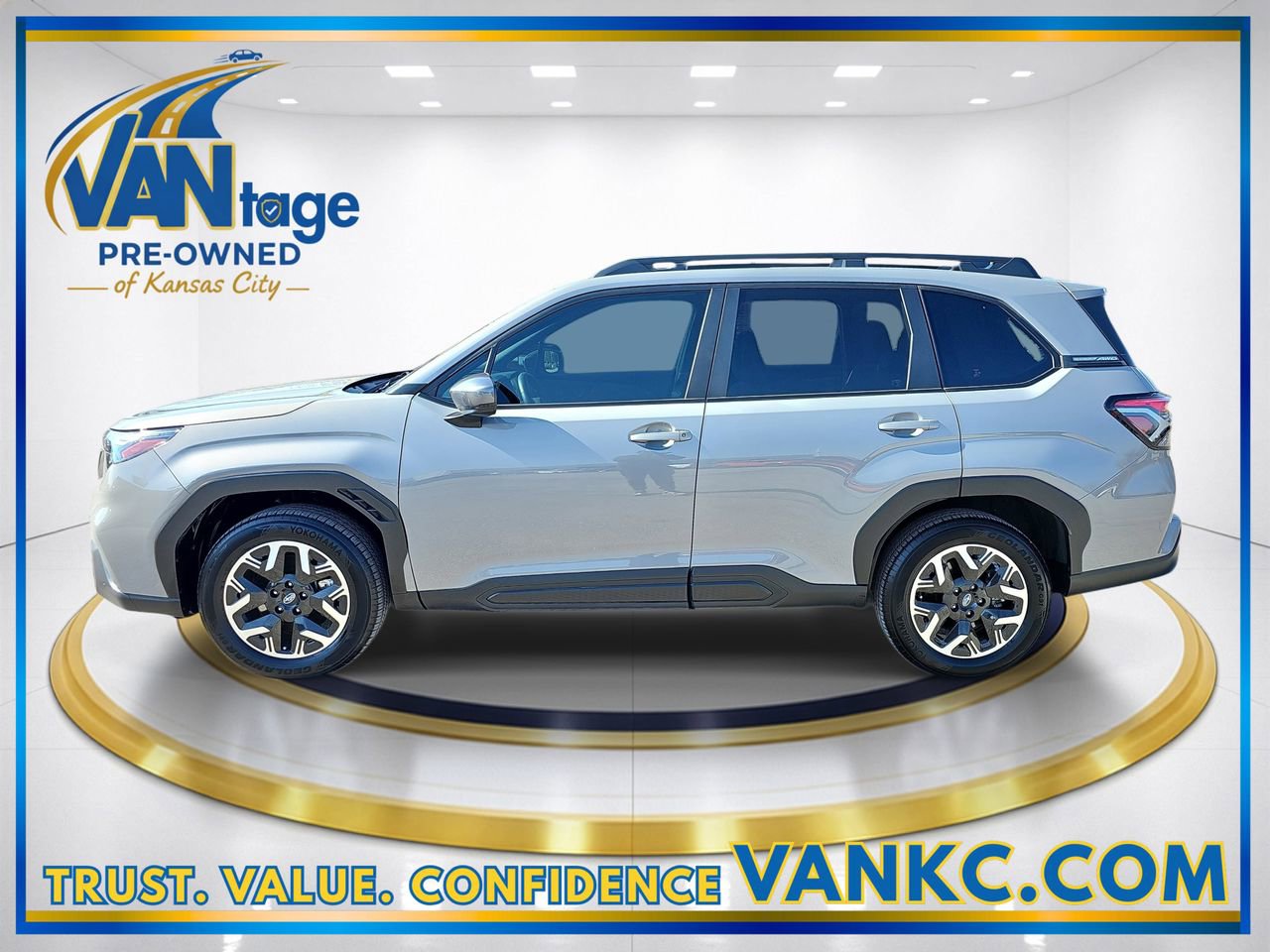 Used 2025 Subaru Forester Premium image 10