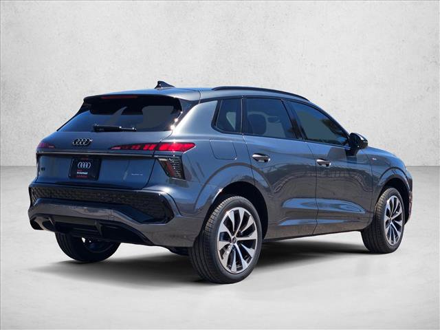 New 2026 Audi Q3 quattro 2.0T AWD/4WD image 2