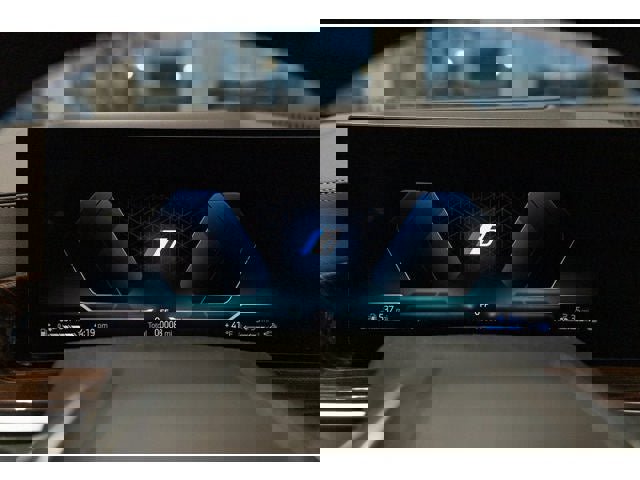 New 2026 BMW X5 xDrive50e w/ Climate Comfort Package image 69