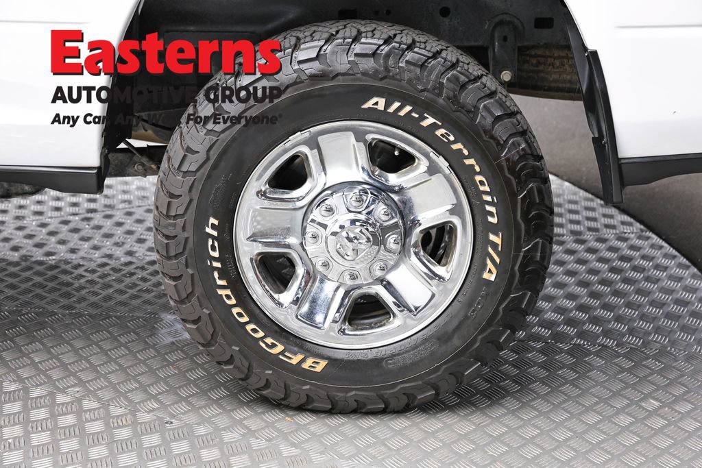 Used 2022 RAM 2500 Tradesman w/ Chrome Appearance Group AWD/4WD image 8