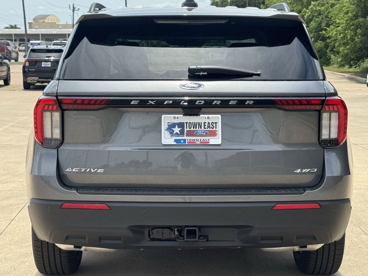 New 2026 Ford Explorer Active AWD/4WD image 6