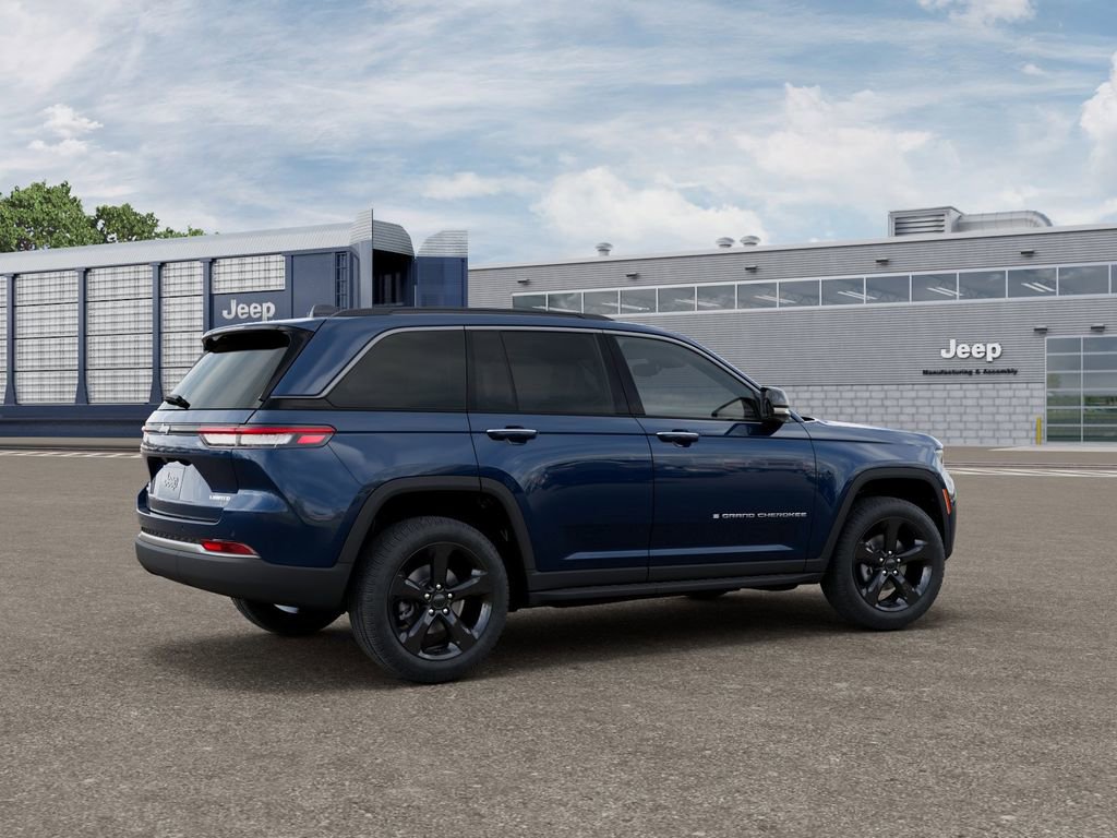 New 2026 Jeep Grand Cherokee Limited w/ Limited Altitude Package AWD/4WD image 4