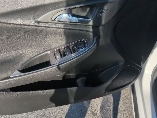 Used 2022 Chevrolet Malibu LT image 18