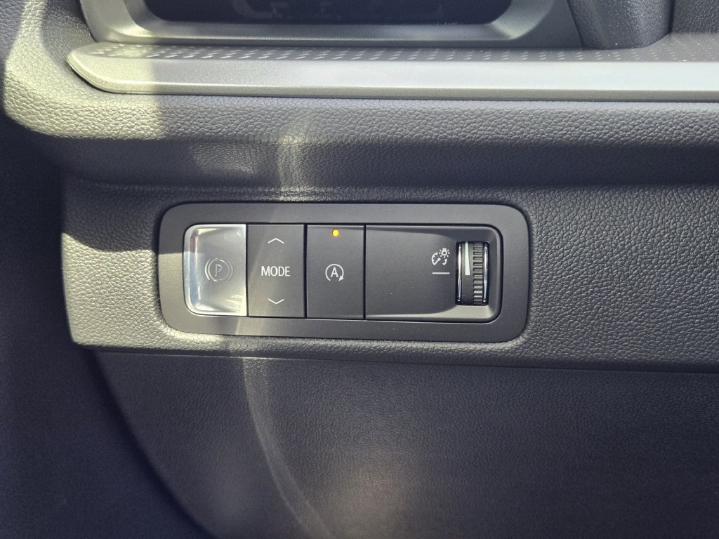 New 2026 Chevrolet Traverse LT w/ Driver Confidence Package FWD image 23