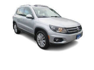 Used 2013 Volkswagen Tiguan SE image 1