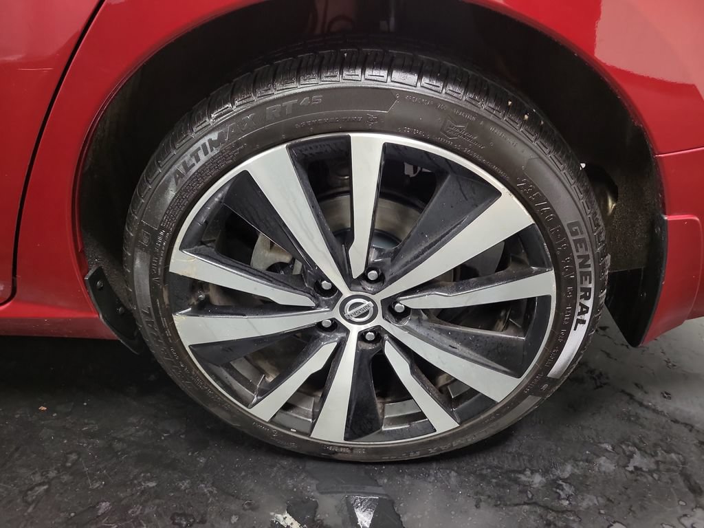 Used 2020 Nissan Altima 2.5 SR w/ Premium Package AWD/4WD image 10