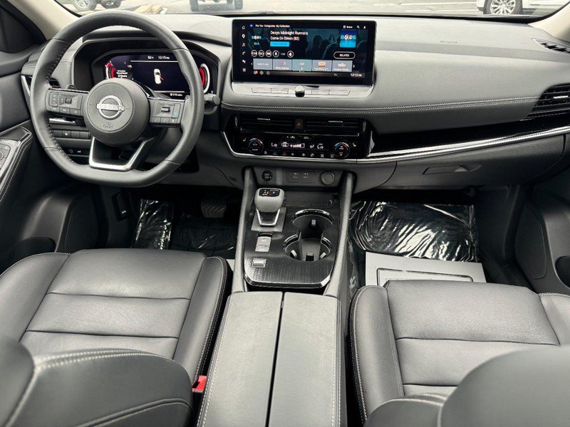 Used 2024 Nissan Rogue SL w/ SL Premium Package FWD image 11
