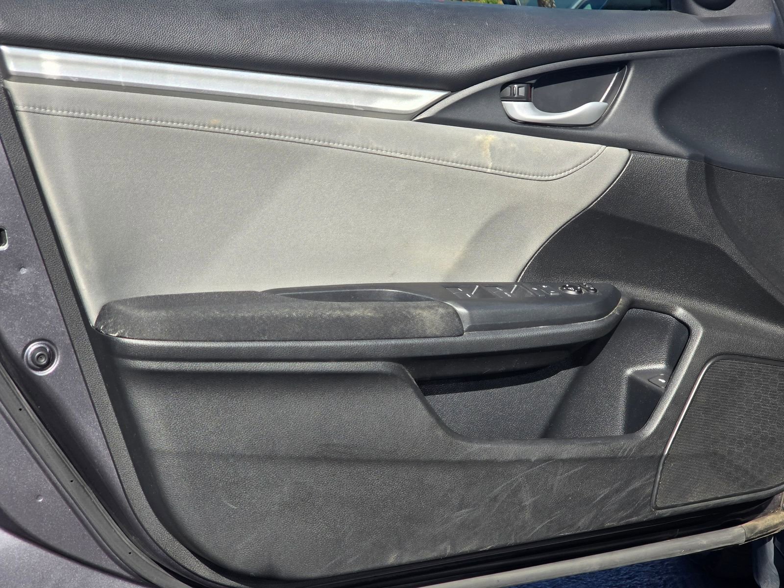 Used 2017 Honda Civic EX image 27