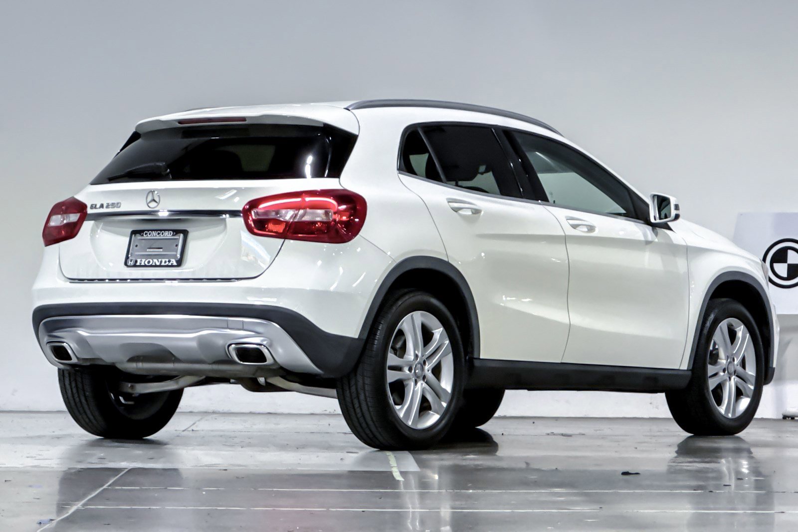Used 2017 Mercedes-Benz GLA 250 image 8