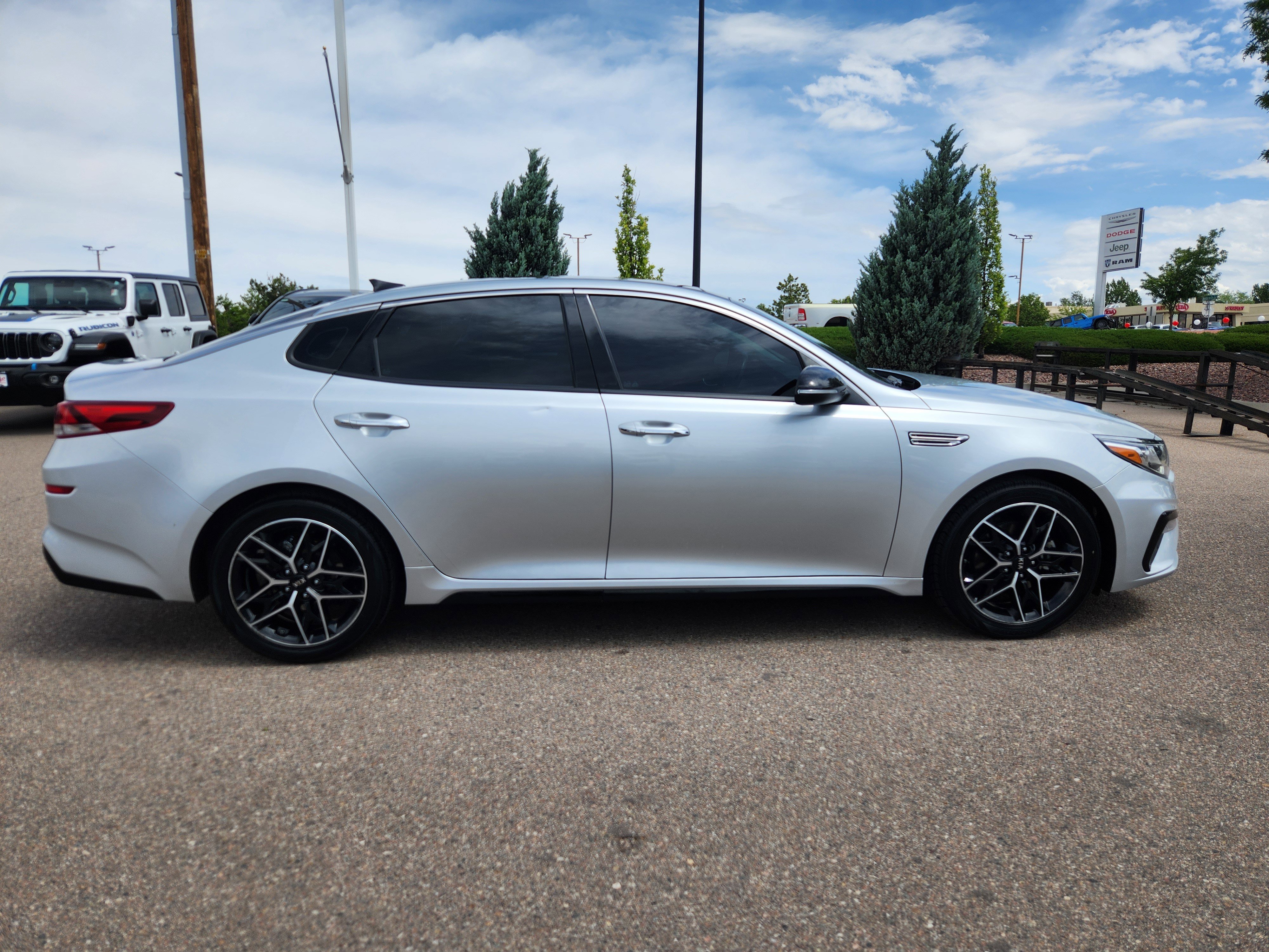 Used 2020 Kia Optima SE FWD image 2