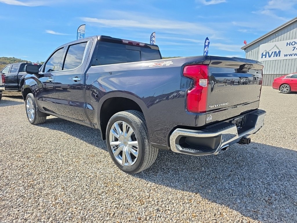 Used 2022 Chevrolet Silverado 1500 LTZ w/ Technology Package image 3
