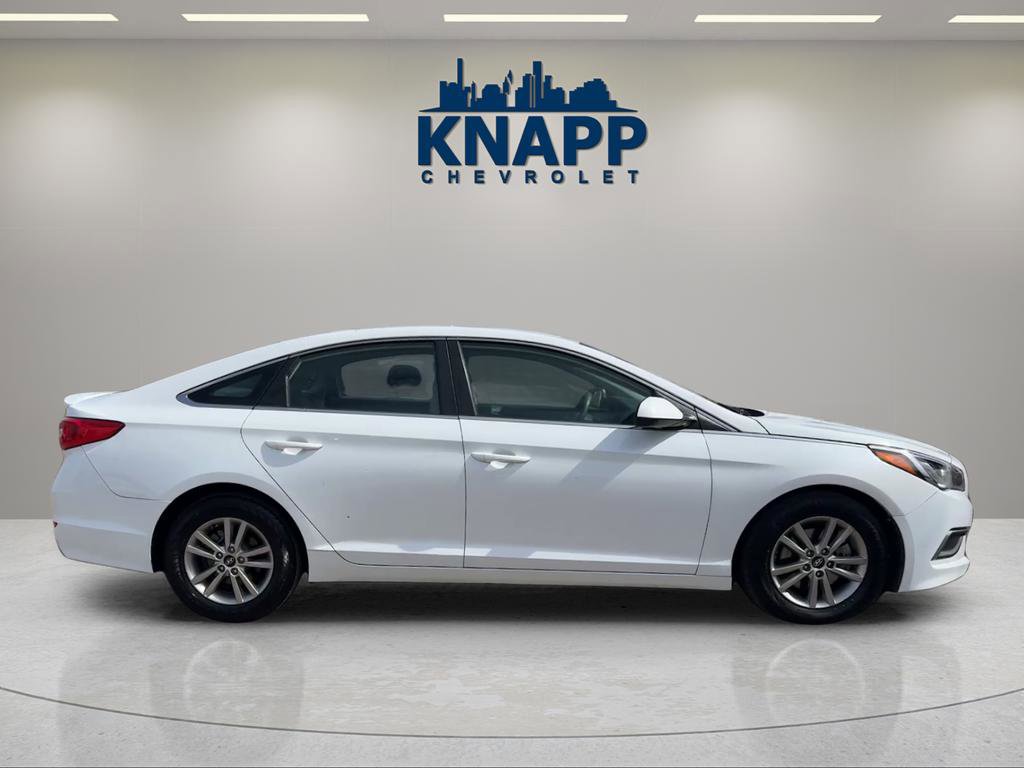 Used 2017 Hyundai Sonata SE image 6