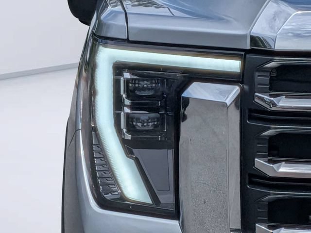 Used 2024 GMC Sierra 2500 SLT w/ SLT Premium Package AWD/4WD image 9
