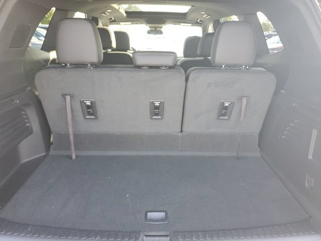 Certified 2024 GMC Acadia Elevation w/ Luxury Package AWD/4WD image 8