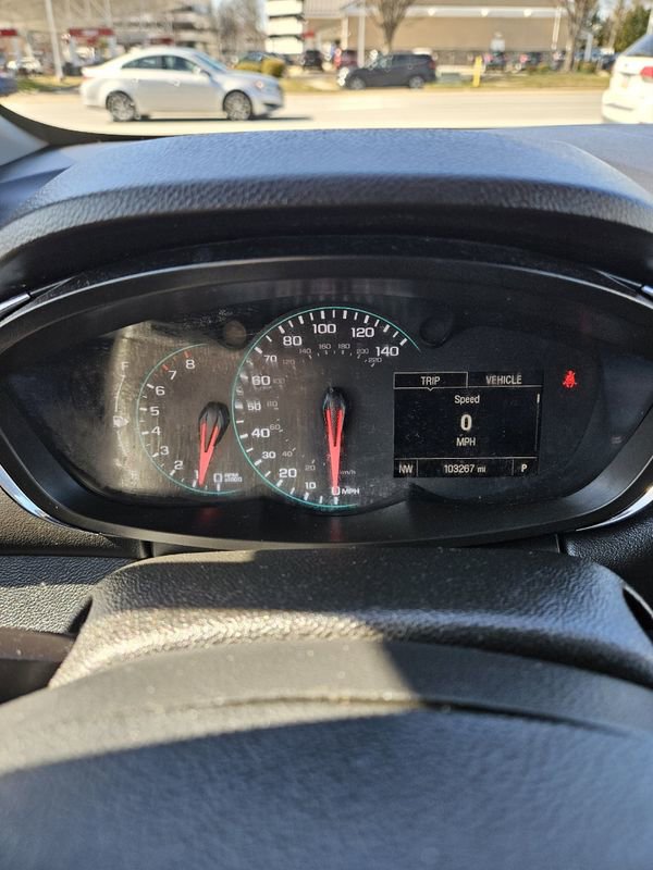 Used 2018 Chevrolet Trax LT w/ Sun & Sound Package image 13