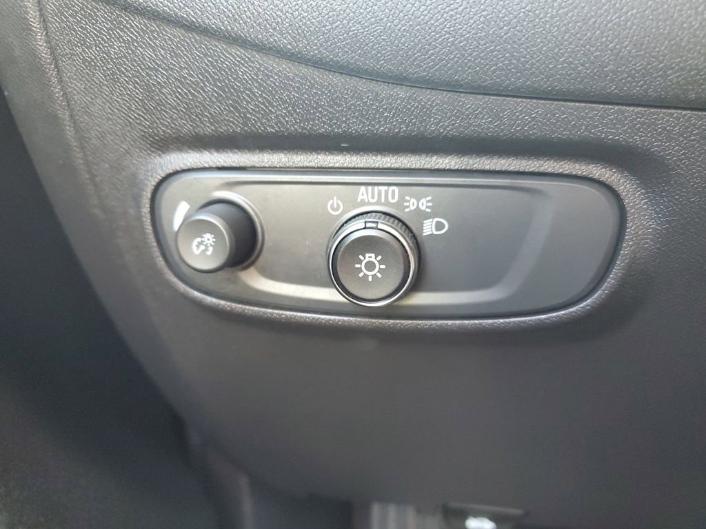 Used 2024 Chevrolet Equinox LT image 23