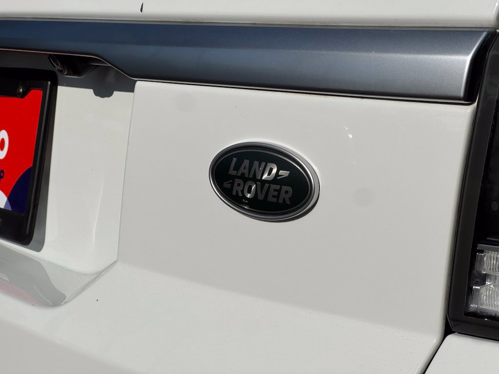 Used 2015 Land Rover Range Rover Sport SE AWD/4WD image 22