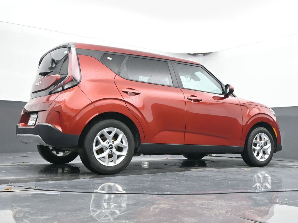 Used 2025 Kia Soul LX w/ LX Technology Package image 52