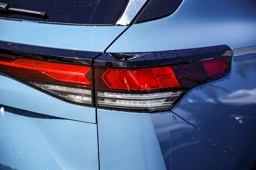 New 2026 Volkswagen Tiguan SE R-Line image 12