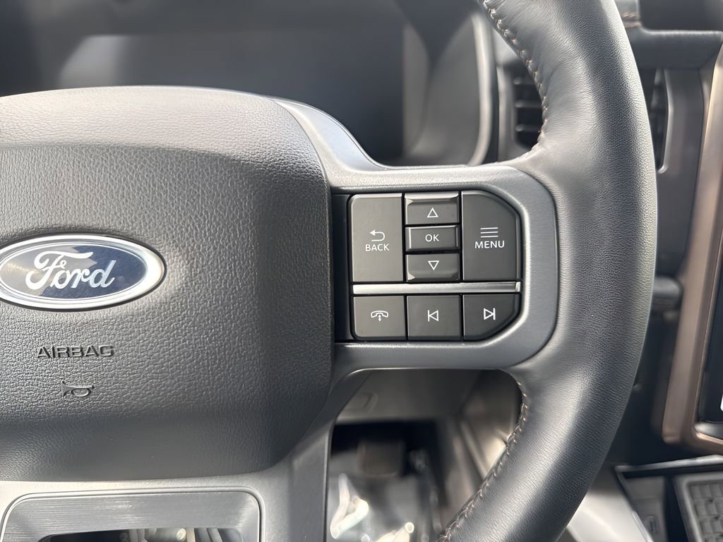 Used 2023 Ford F150 Lightning Lariat image 16