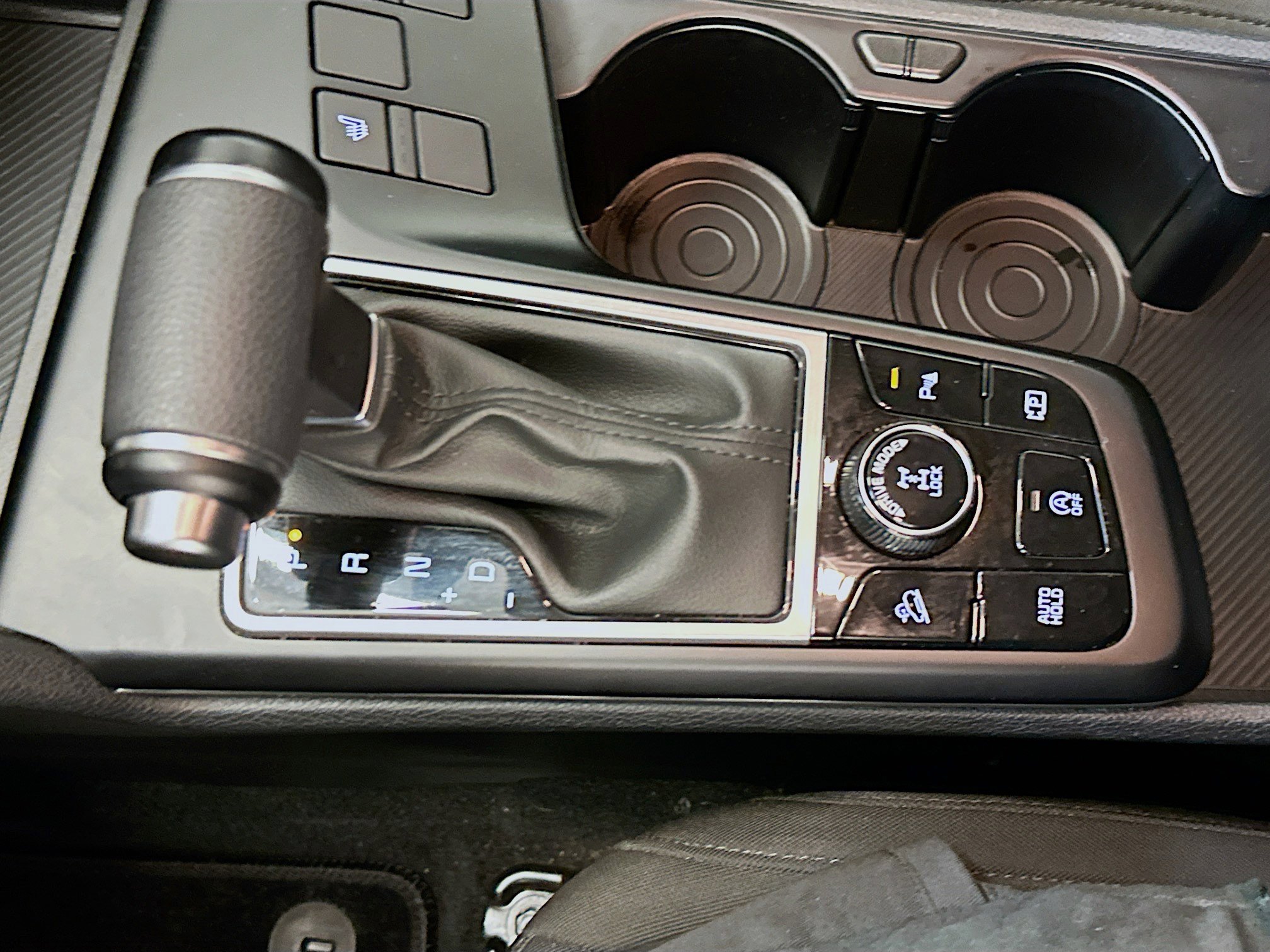 Used 2025 Kia Sportage LX image 25