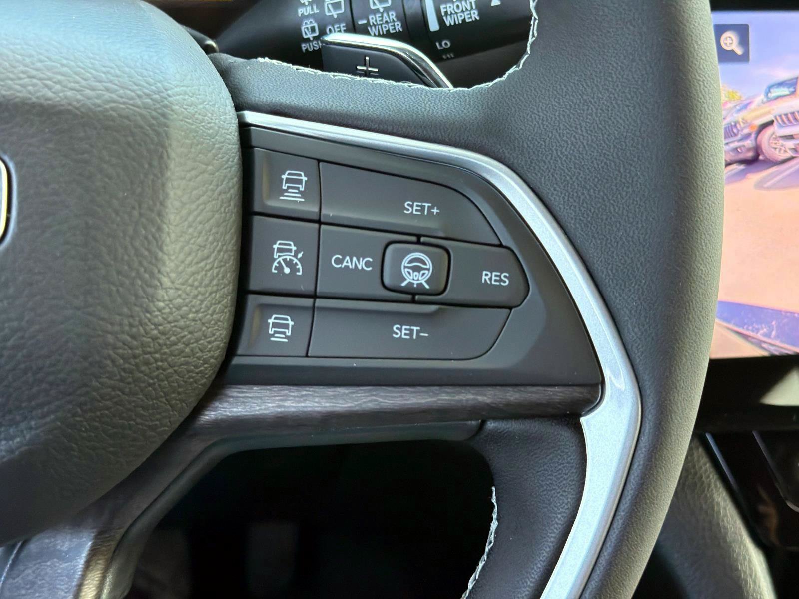 New 2027 Jeep Grand Cherokee L Limited AWD/4WD image 18