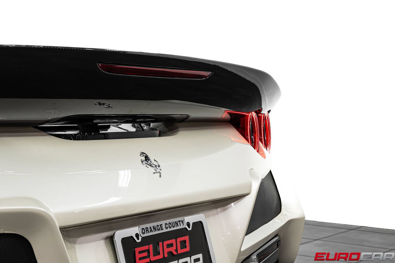 Used 2021 Ferrari F8 Tributo RWD image 30