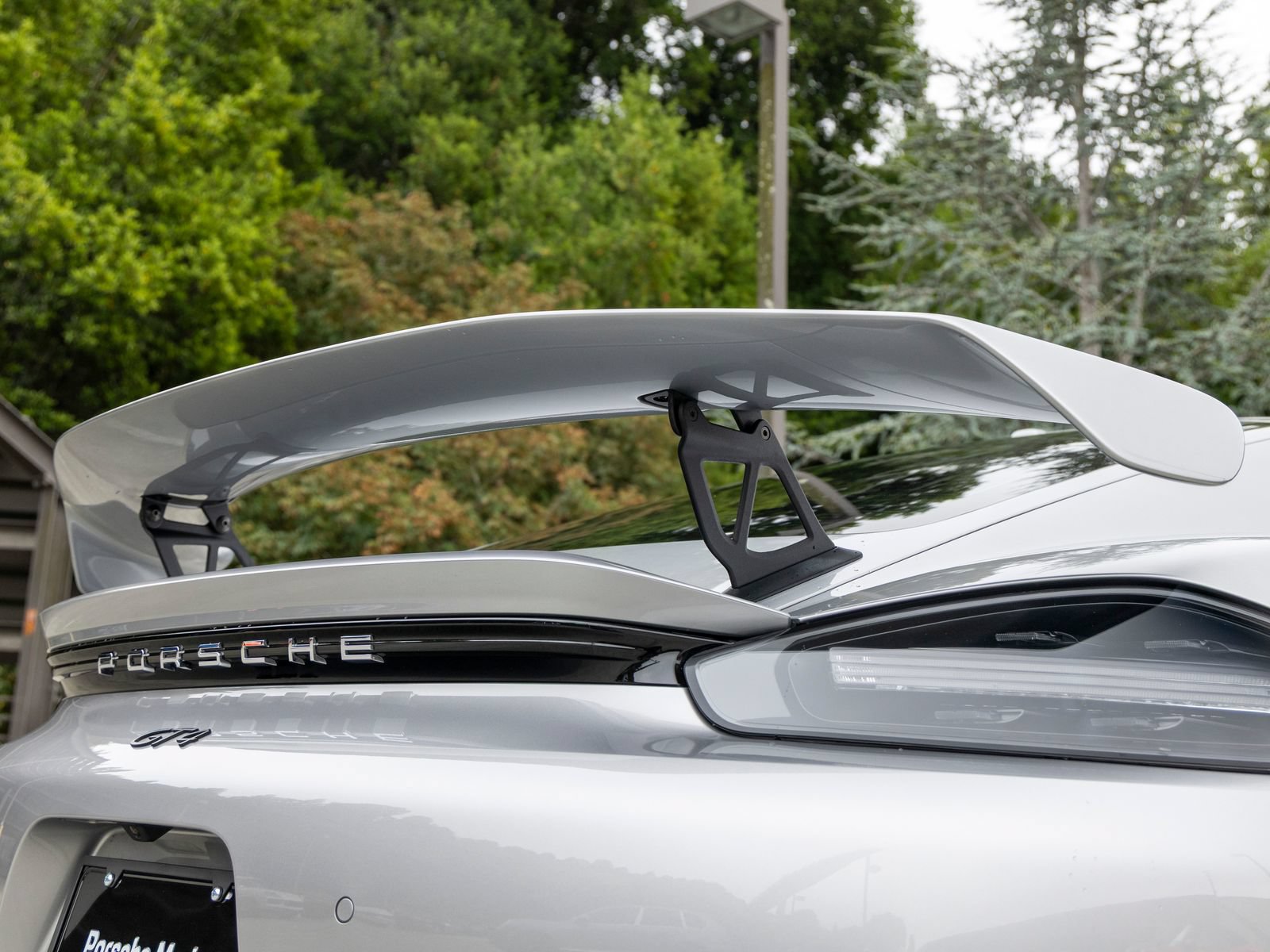 Certified 2020 Porsche 718 Cayman GT4 RWD image 30