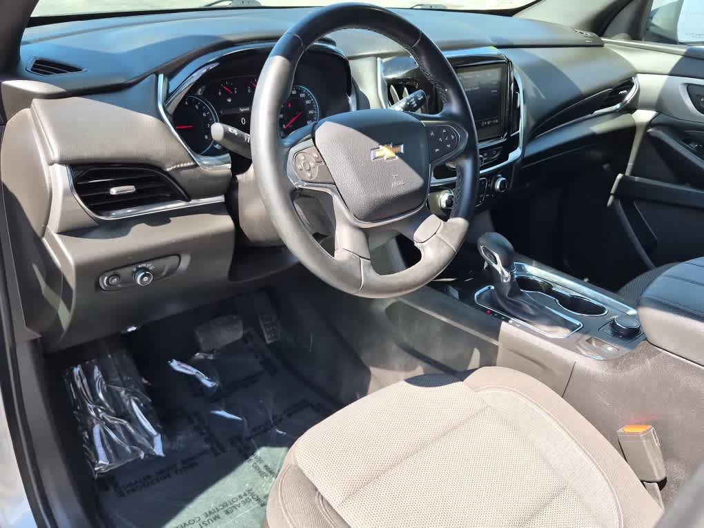 Used 2023 Chevrolet Traverse LT AWD/4WD image 13
