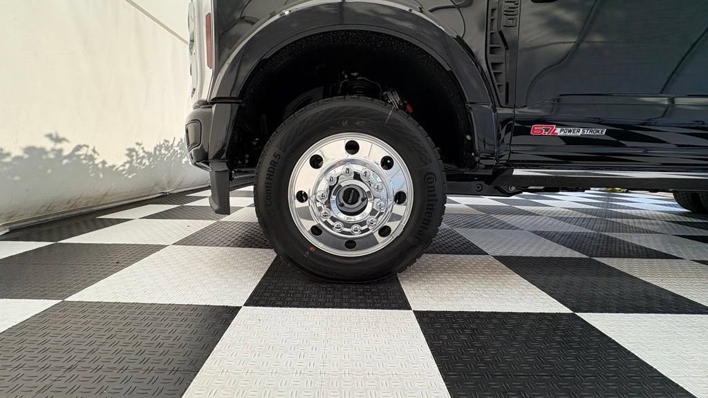 New 2026 Ford F450 Platinum w/ FX4 Off-Road Package AWD/4WD image 11