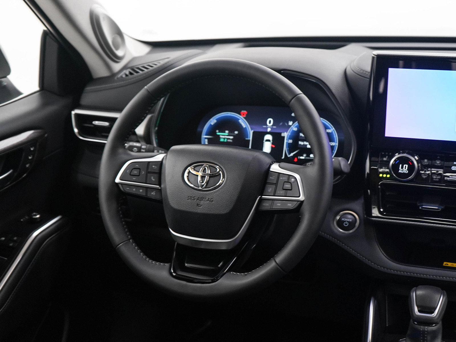 Used 2026 Toyota Highlander Platinum AWD/4WD image 15