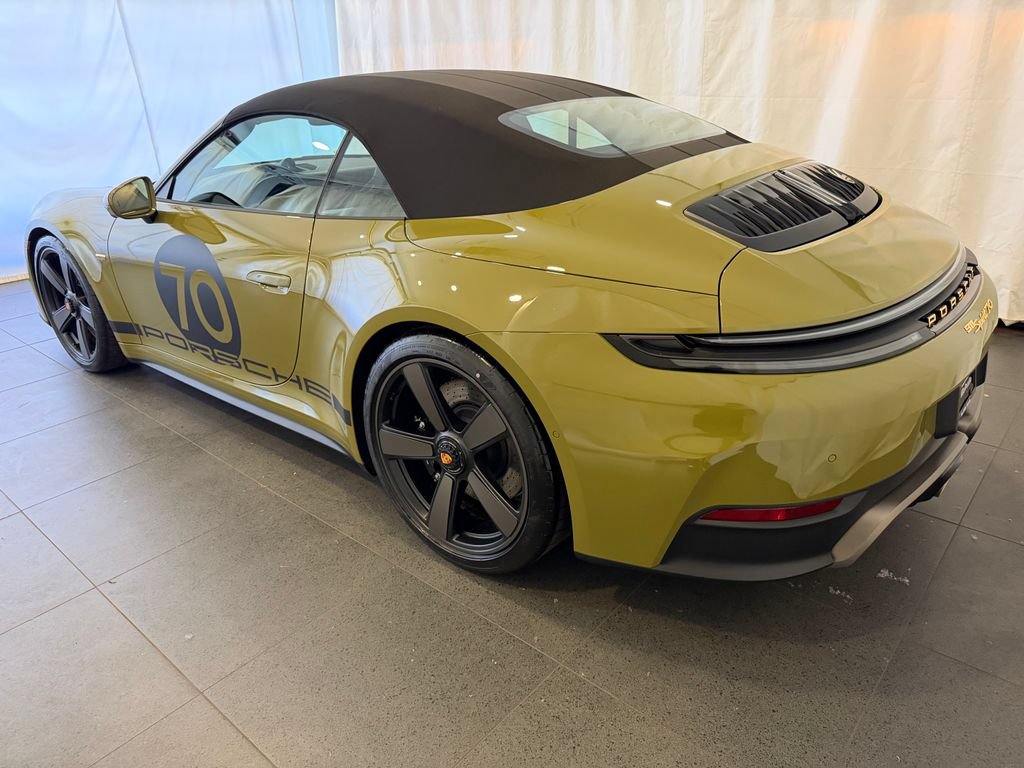 New 2026 Porsche 911 GTS RWD image 3