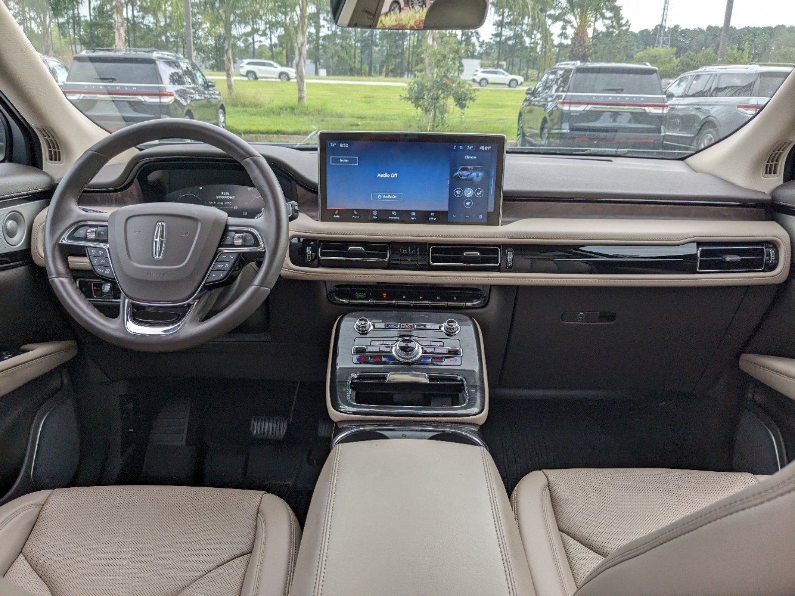 Certified 2023 Lincoln Nautilus Reserve w/ Equipment Group 202A image 17