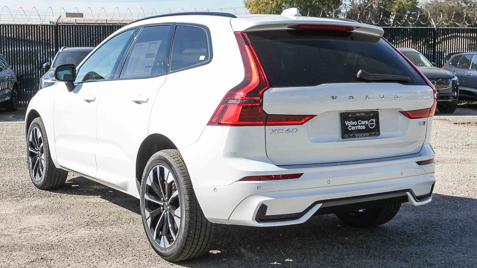 New 2026 Volvo XC60 B5 Plus w/ Protection Package Premier AWD/4WD image 8